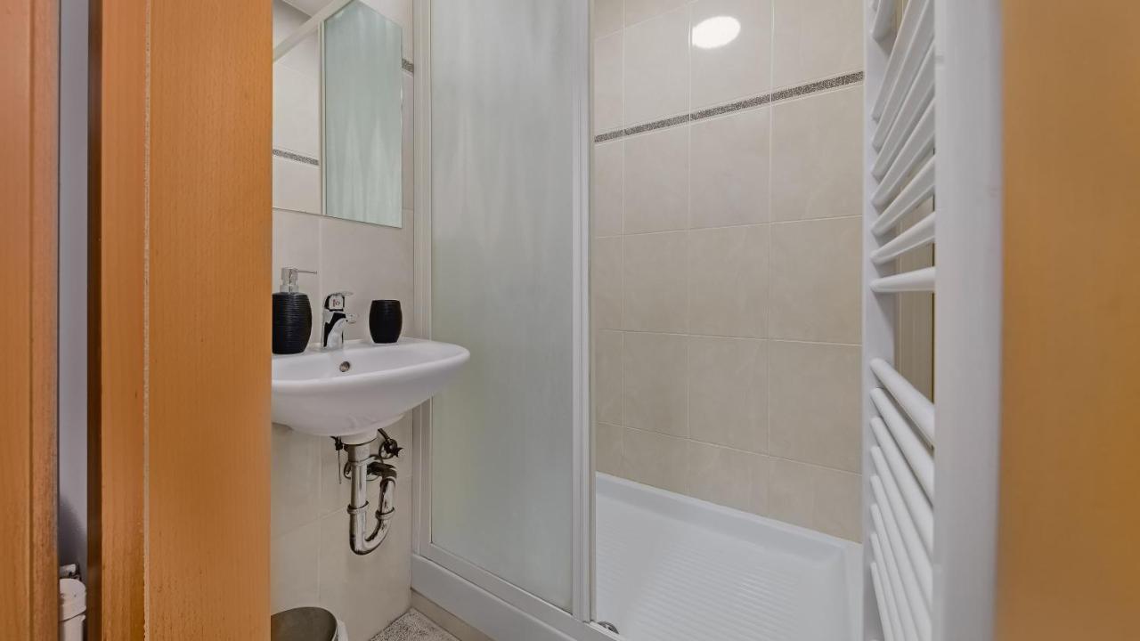 Four Seasons Apartment - Free Parking Zagreb Buitenkant foto