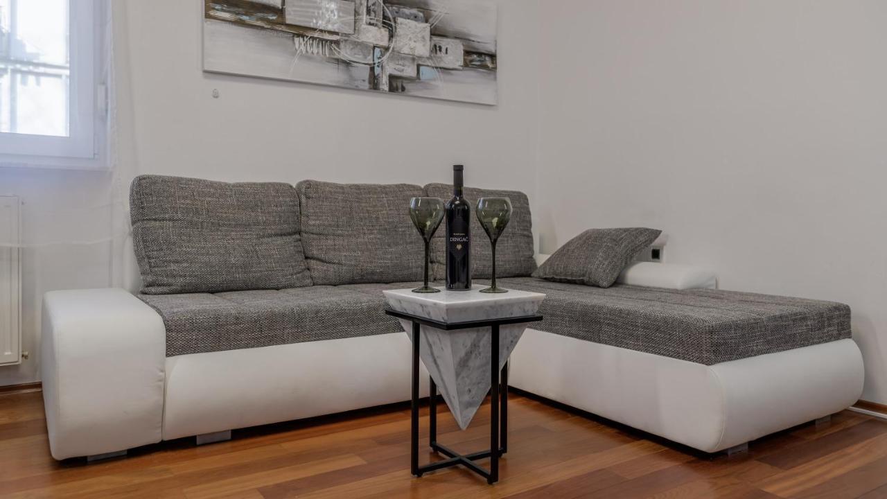 Four Seasons Apartment - Free Parking Zagreb Buitenkant foto