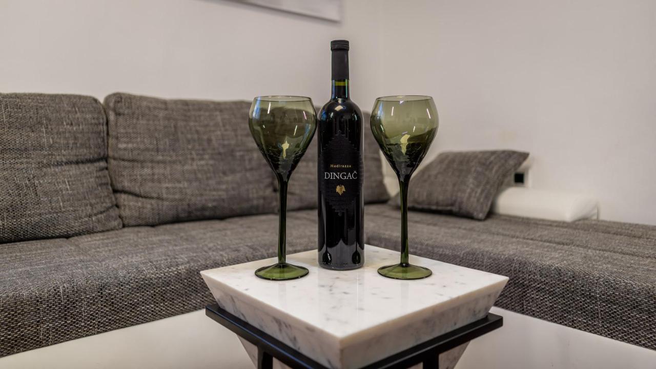 Four Seasons Apartment - Free Parking Zagreb Buitenkant foto