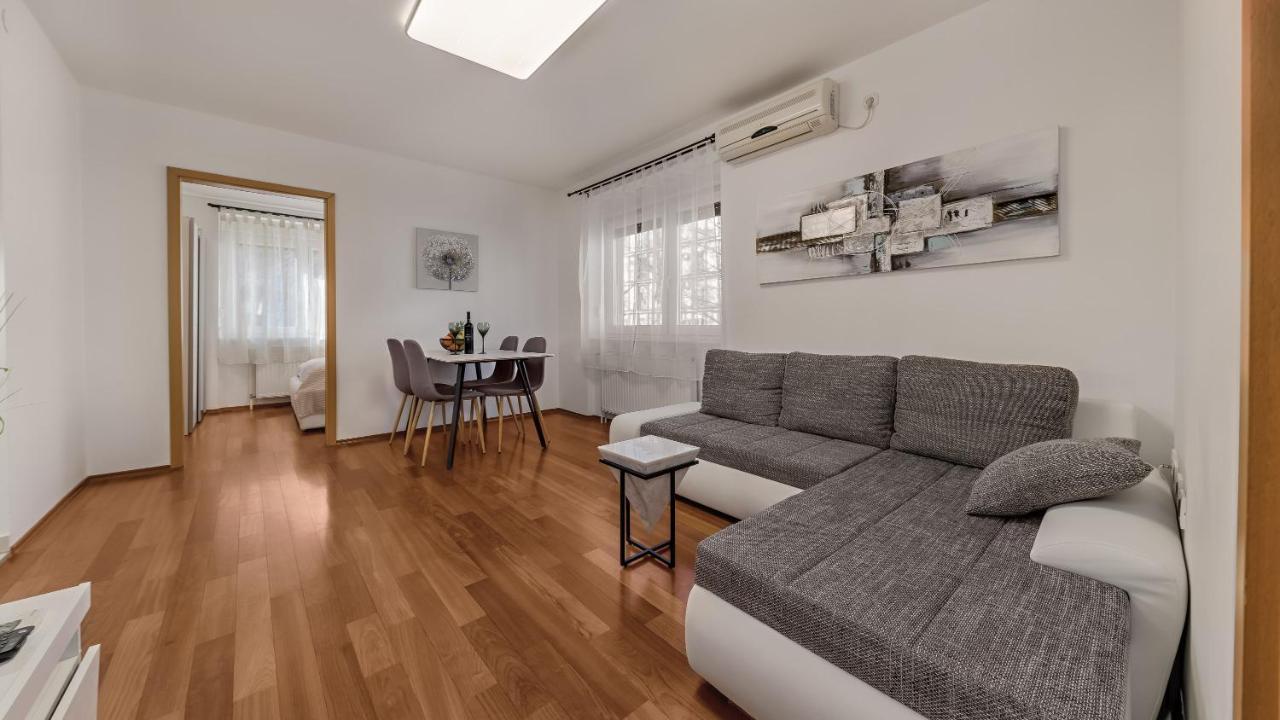 Four Seasons Apartment - Free Parking Zagreb Buitenkant foto